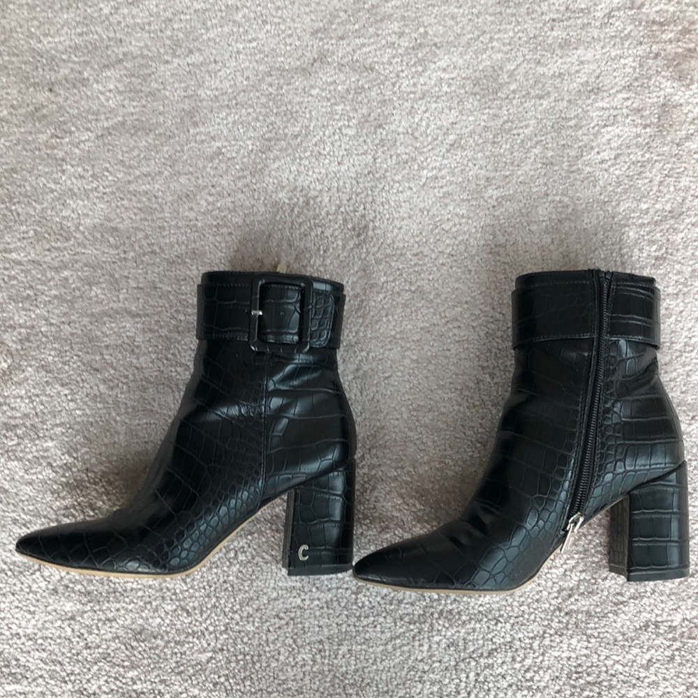 Great Condition Faux Snake Skin Ankle Boots
